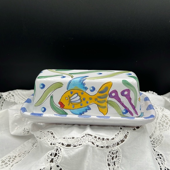 Mesa International Signed Ceramic Hand Painted Butter Dish - Picture 3 of 11